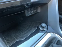 VW T-Roc Life TDI in Pure White Dach Black Uni
