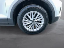 VW T-Roc Life TDI in Pure White Dach Black Uni