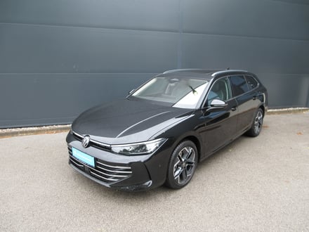 VW Passat Variant Elegance eTSI DSG
