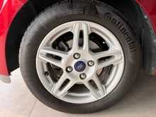 Ford Ka Ka+ 1,2 Ti-VCT Trend in Rot