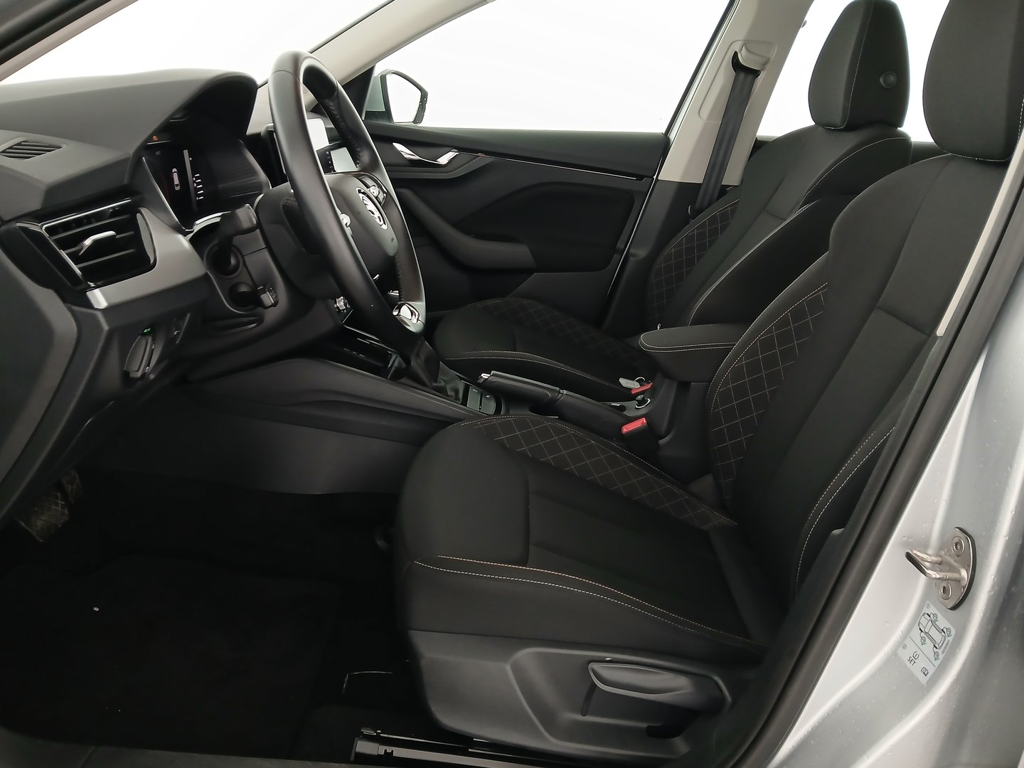 Škoda KAMIQ Ambition TSI DSG | Bild 13 von 30