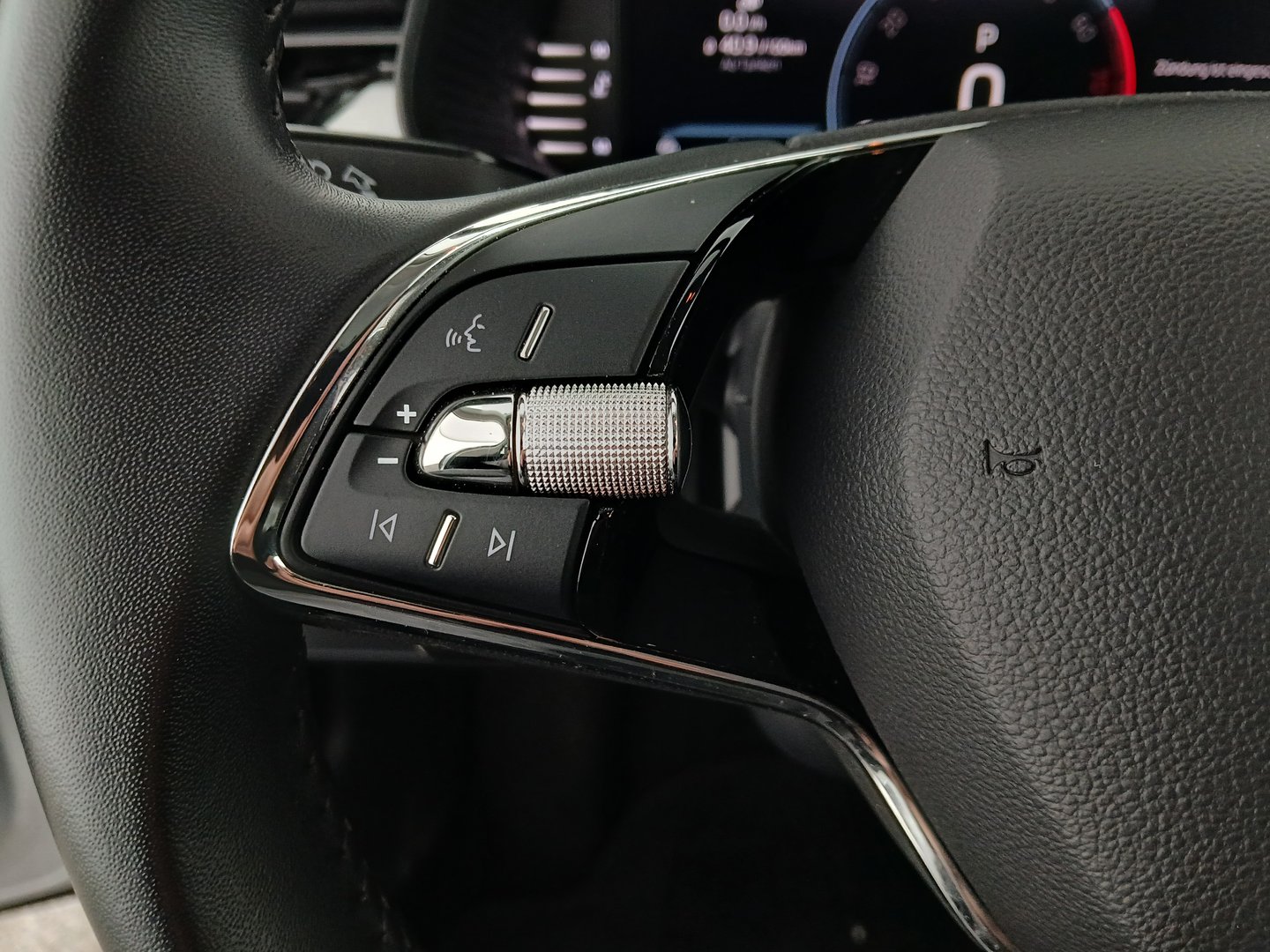 Škoda KAMIQ Ambition TSI DSG | Bild 16 von 30