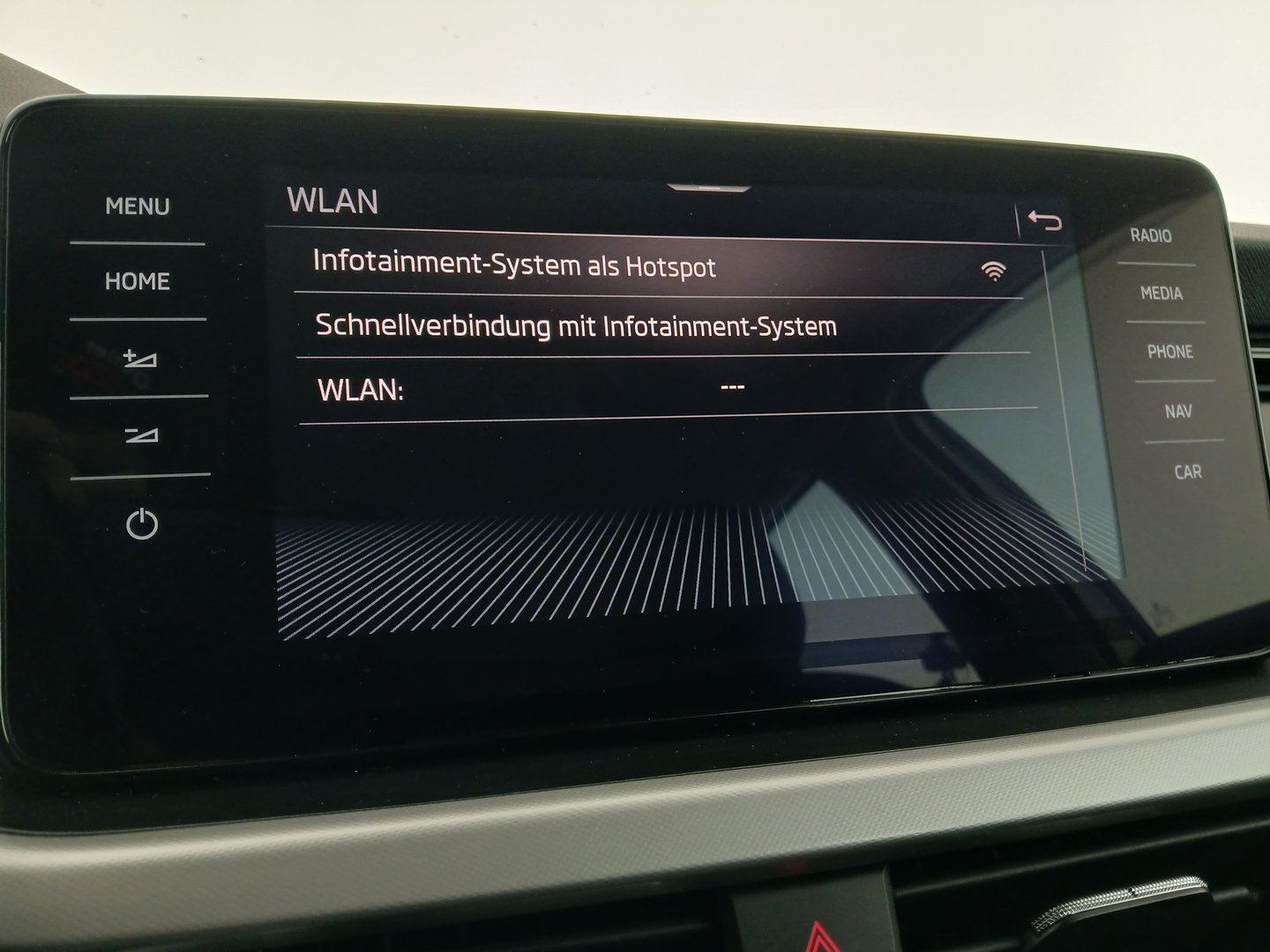 Škoda KAMIQ Ambition TSI DSG | Bild 24 von 30