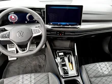VW Golf Variant Sport mHeV DSG in Oyster Silver Metallic