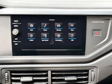 VW Polo 4Me TSI in Deep Black Perleffekt