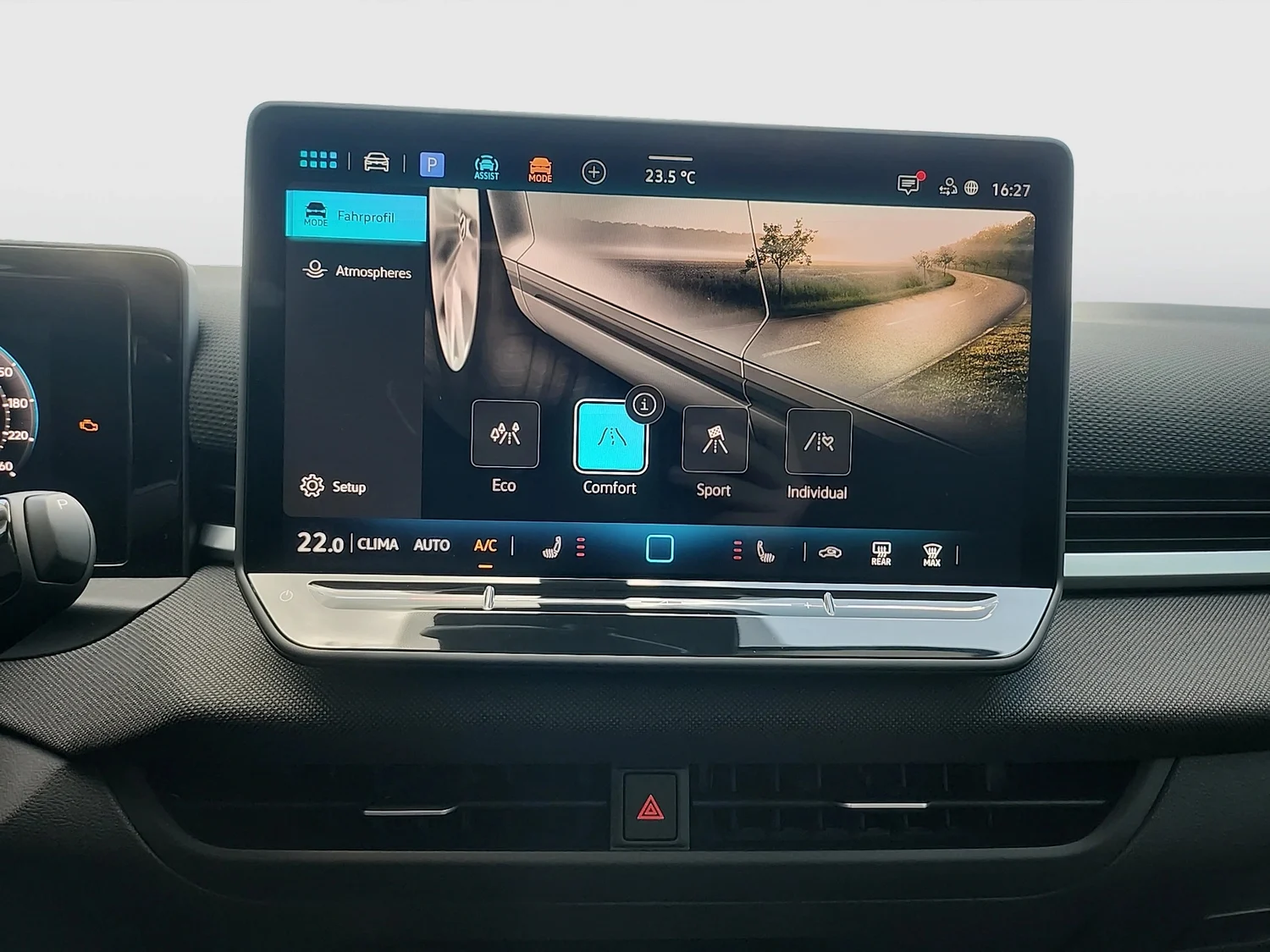 Bild eines T-Roc Life eTSI DSG