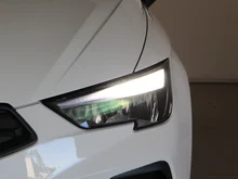 SEAT Ibiza Reference Edition 1.0 80PS in Candy-Weiß