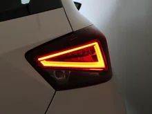 SEAT Ibiza Reference Edition 1.0 80PS in Candy-Weiß