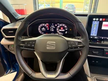 SEAT Leon FR Edition 1.5 TSI 115 PS in Saphir-Blau Metallic