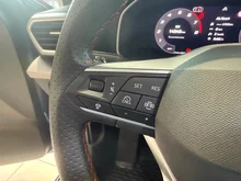 SEAT Leon FR Edition 1.5 TSI 115 PS in Saphir-Blau Metallic