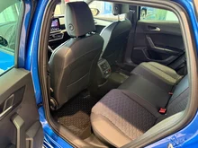 SEAT Leon FR Edition 1.5 TSI 115 PS in Saphir-Blau Metallic