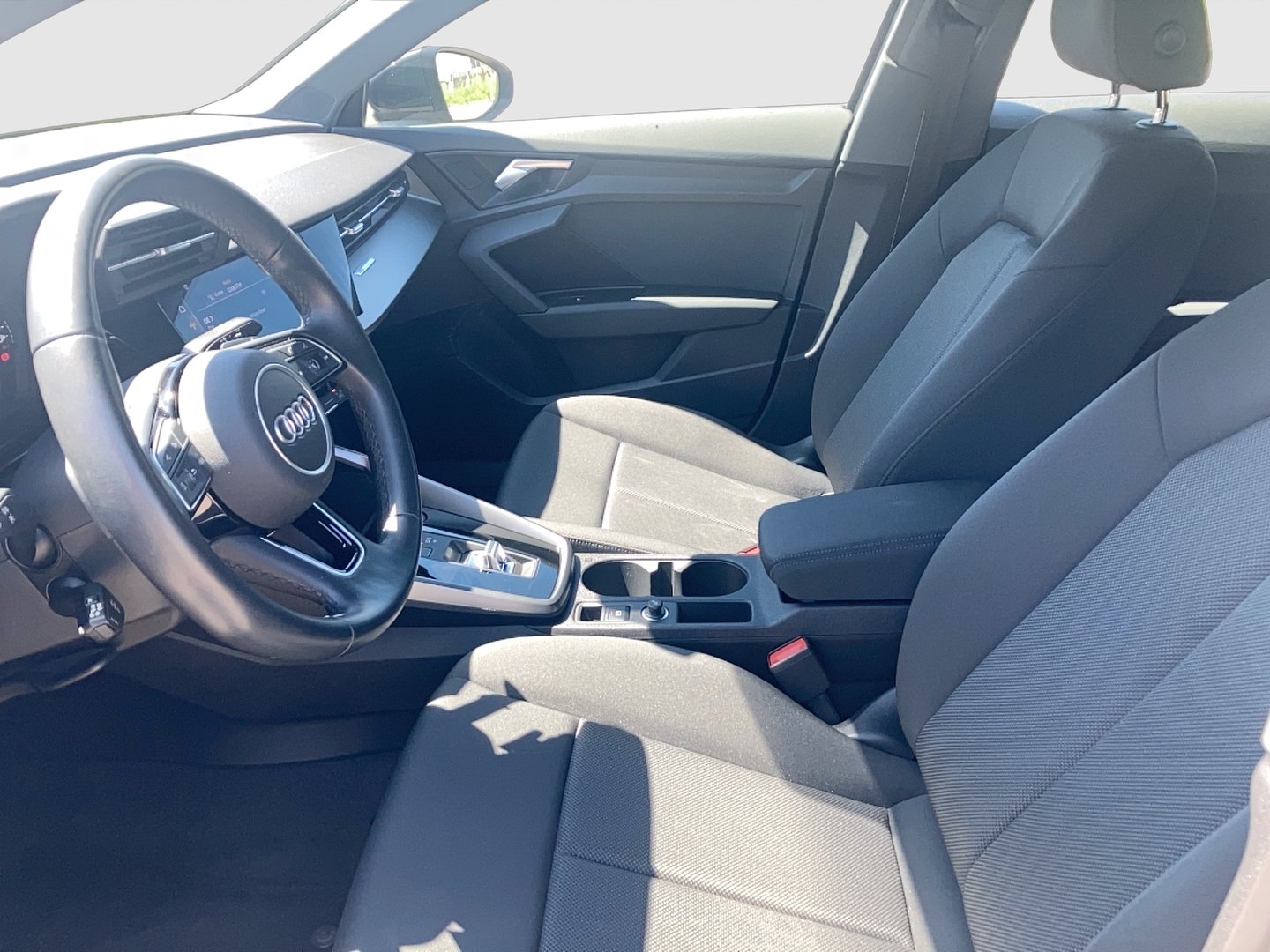 Audi A3 Sportback 30 TDI advanced ext. | Bild 7 von 25