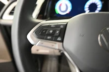 VW Multivan Business ÜH eHybrid 180 kW 4M in Indiumgrau Metallic
