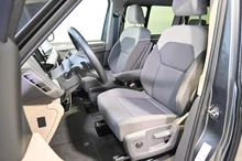 VW Multivan Business ÜH eHybrid 180 kW 4M in Indiumgrau Metallic