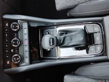 Škoda Karoq Selection TDI DSG in Graphit-Grau Metallic