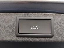 Škoda Karoq Selection TDI DSG in Graphit-Grau Metallic