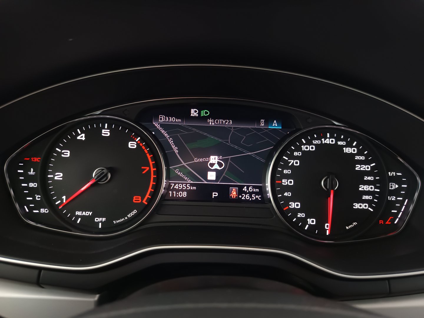 Audi A4 Avant 35 TFSI advanced | Bild 15 von 36