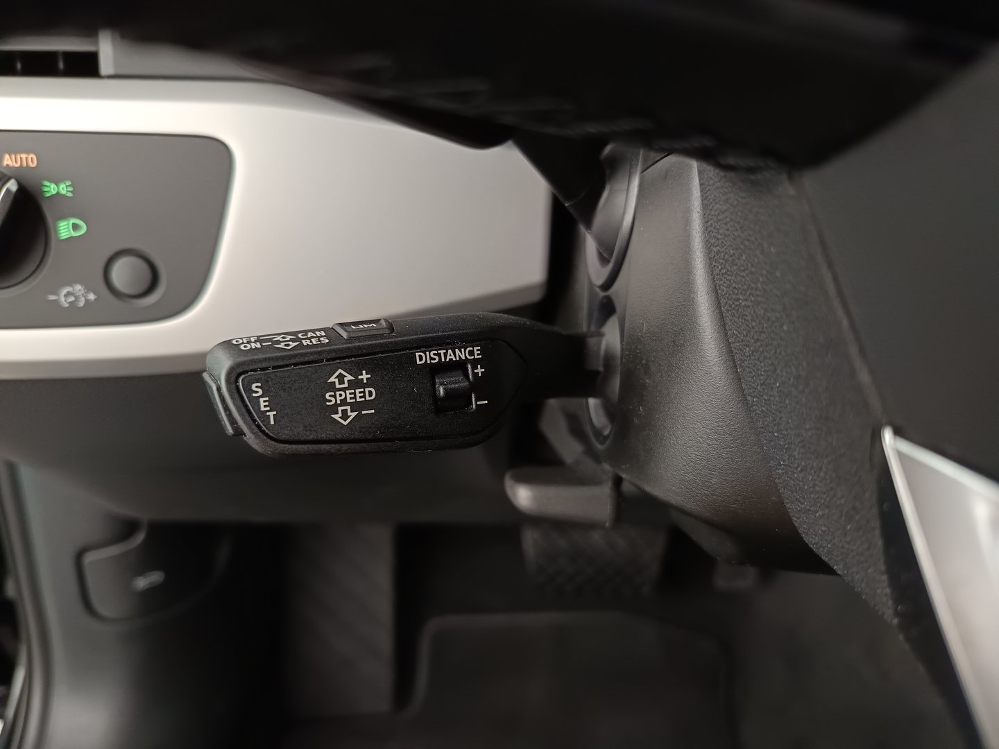 Audi A4 Avant 35 TFSI advanced | Bild 18 von 36