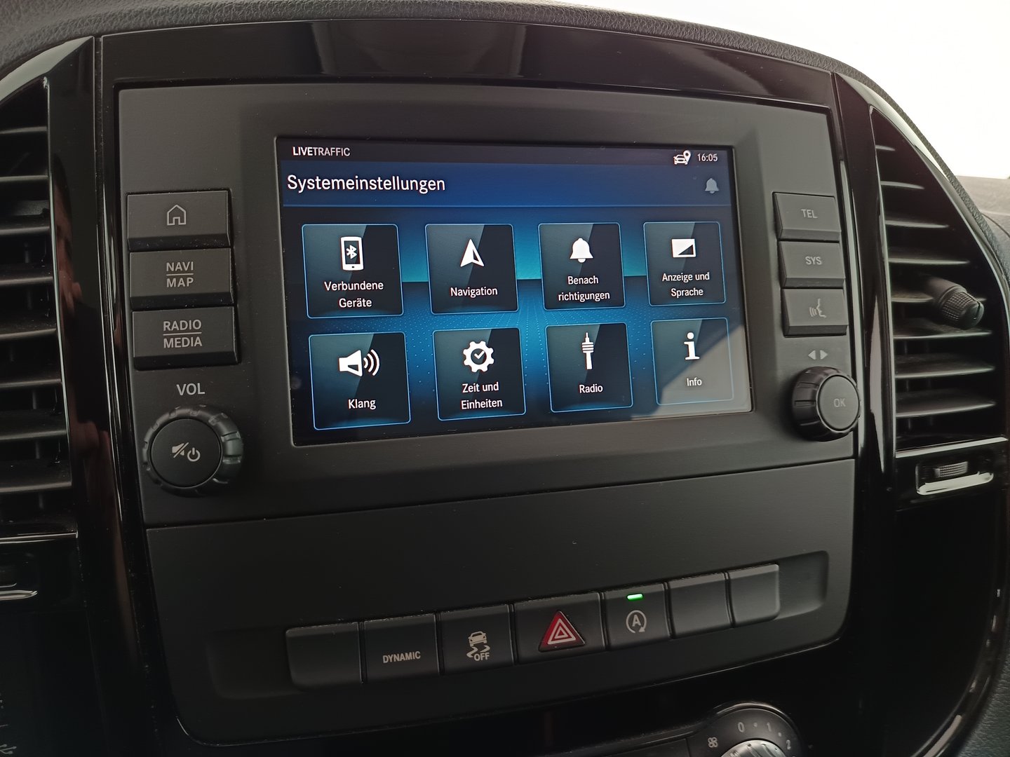 Mercedes Vito Tourer Worker 114 CDI lang 4x4 Aut. | Bild 19 von 28
