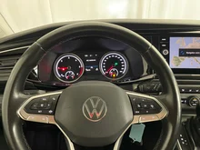 VW Multivan Trendline TDI 4MOTION in Mojave Beige Met.