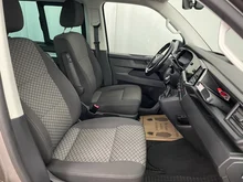 VW Multivan Trendline TDI 4MOTION in Mojave Beige Met.