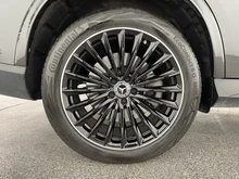 Mercedes GLC GLC 300 e 4Matic in dunkelgrau - metallic