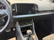 Škoda Karoq 4x4 Sportline TDI DSG in Race-Blau Metallic