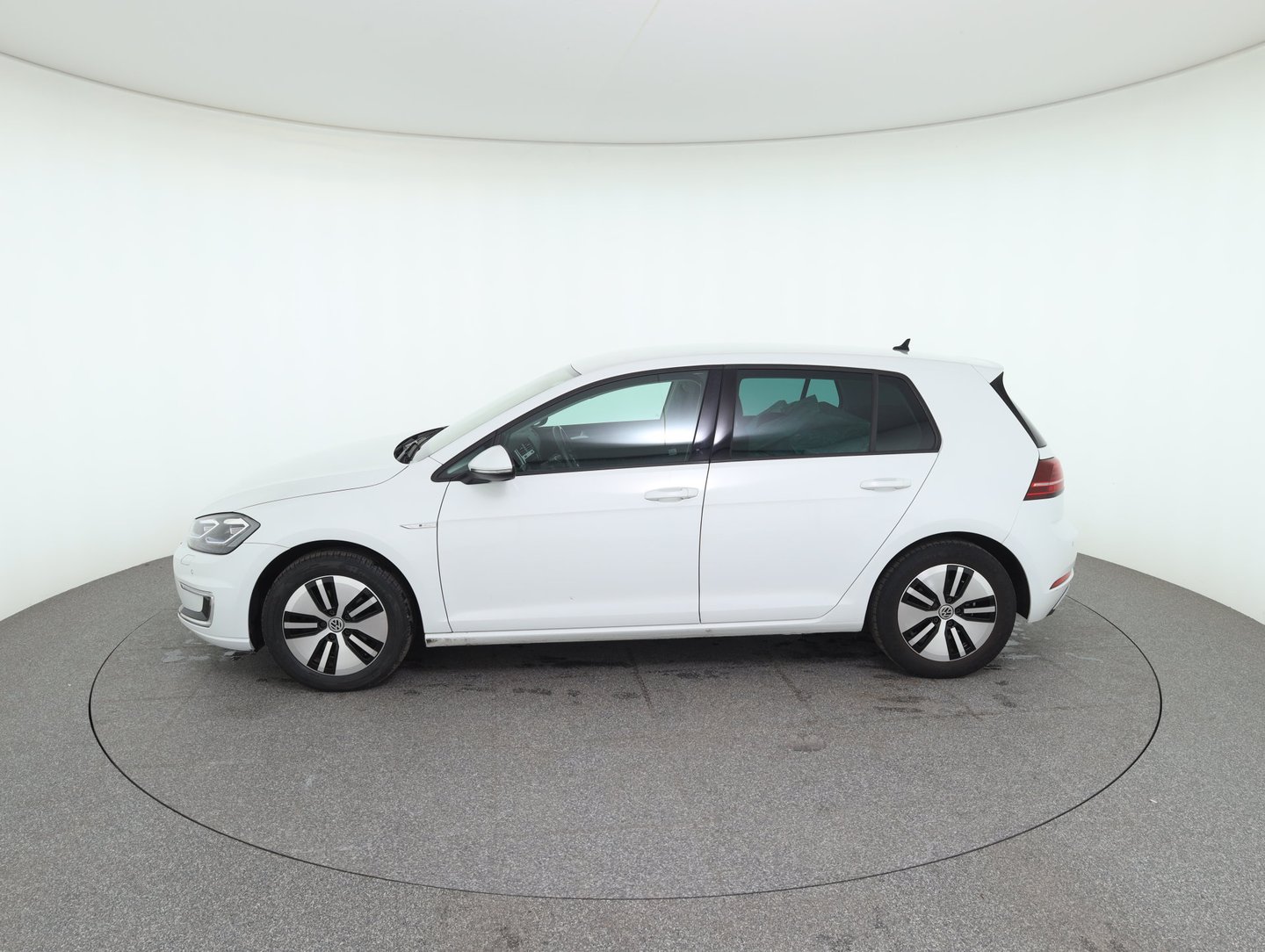 VW e-Golf | Bild 8 von 32