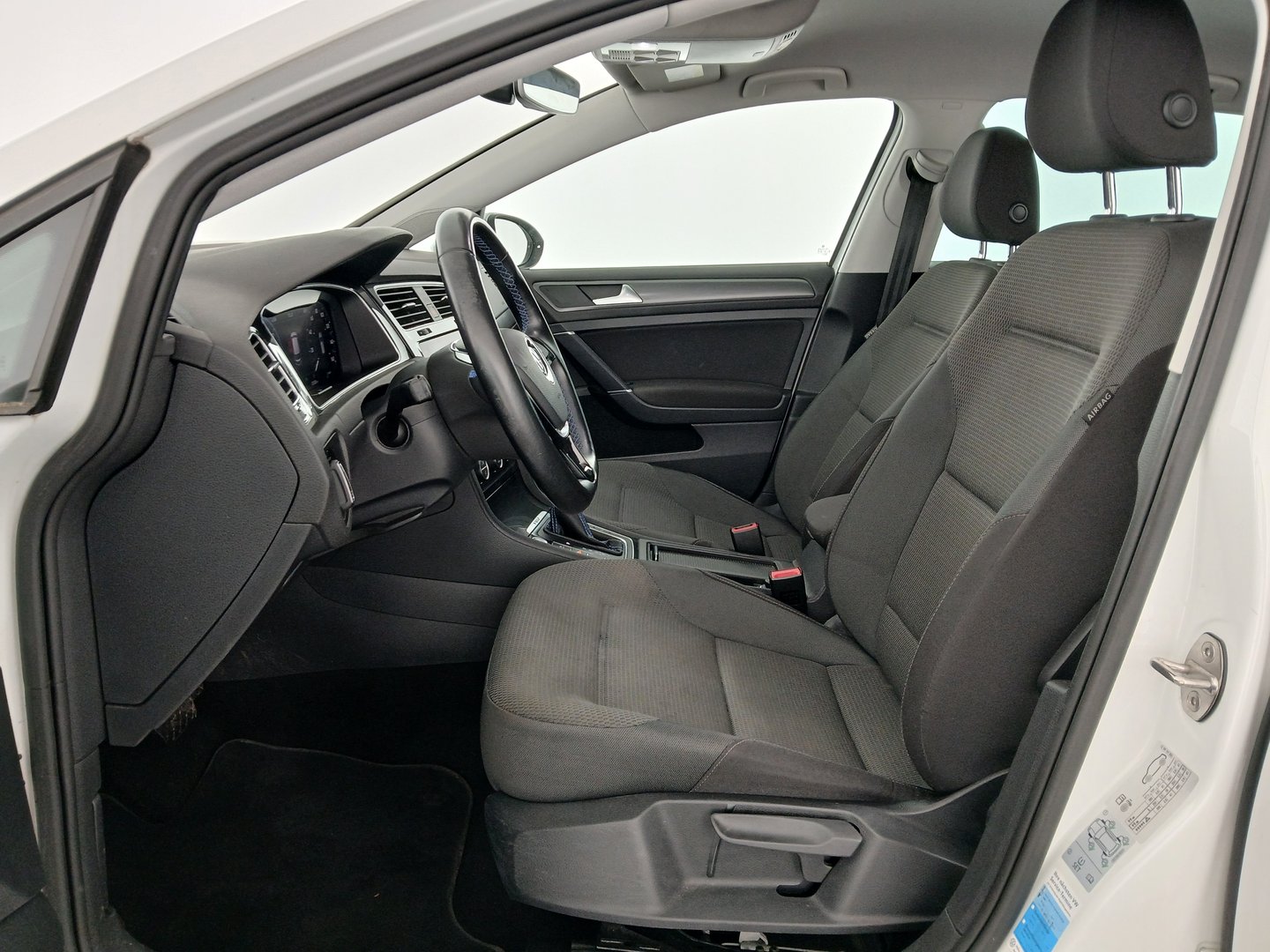 VW e-Golf | Bild 13 von 32