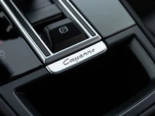 Porsche Cayenne E-Hybrid Coupé in quarzitgraumetallic