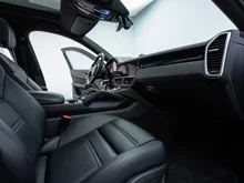 Porsche Cayenne E-Hybrid Coupé in quarzitgraumetallic