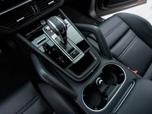Porsche Cayenne E-Hybrid Coupé in quarzitgraumetallic