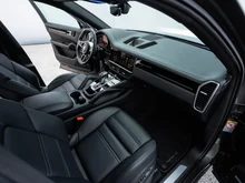 Porsche Cayenne E-Hybrid Coupé in quarzitgraumetallic