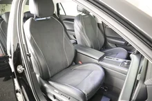 VW Passat Variant Business eTSI DSG in schwarz - metallic
