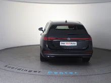VW Passat Variant Business eTSI DSG in schwarz - metallic