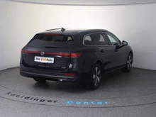 VW Passat Variant Business eTSI DSG in schwarz - metallic