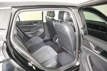 VW Passat Variant Business eTSI DSG in schwarz - metallic