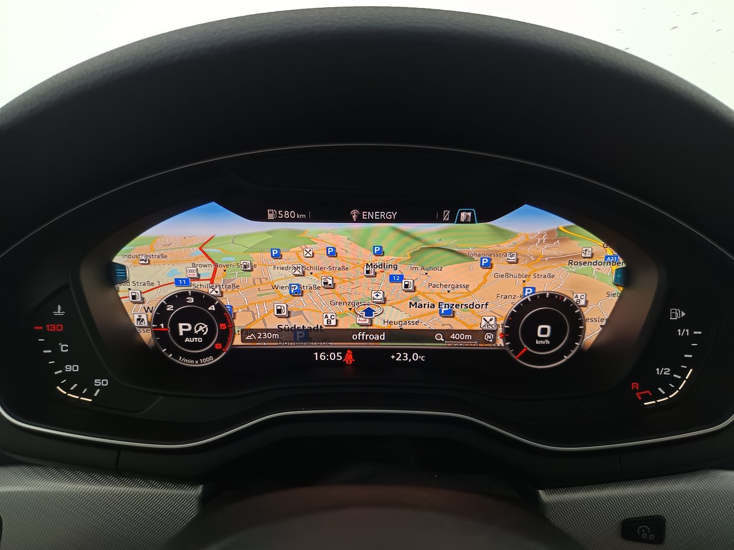 Audi A4 Avant 40 TDI Sport | Bild 15 von 33
