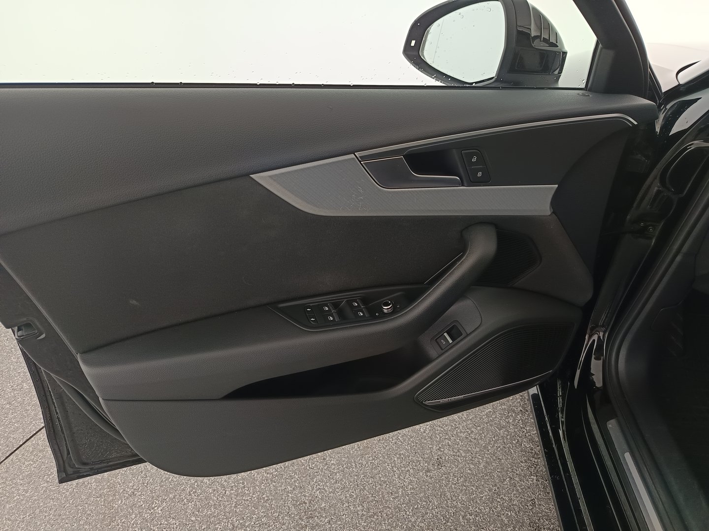 Audi A4 Avant 40 TDI Sport | Bild 10 von 33