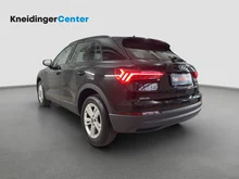Audi Q3 45 TFSI e S-tronic in schwarz - metallic