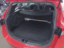 Hyundai i30 CW 1,4 CRDi Comfort in Rot