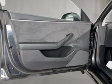 Tesla Model 3 Long Range AWD 75kWh in dunkelgrau - normal