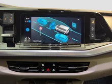 VW Multivan Style eHybrid in Deepblack Perleffekt