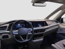 VW Multivan Style eHybrid in Deepblack Perleffekt