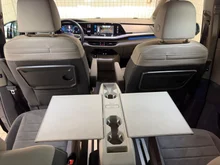 VW Multivan Style eHybrid in Deepblack Perleffekt