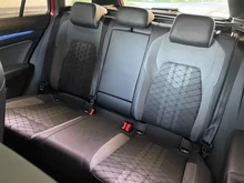 VW Golf Variant R-Line TDI DSG in Kings Red Metallic