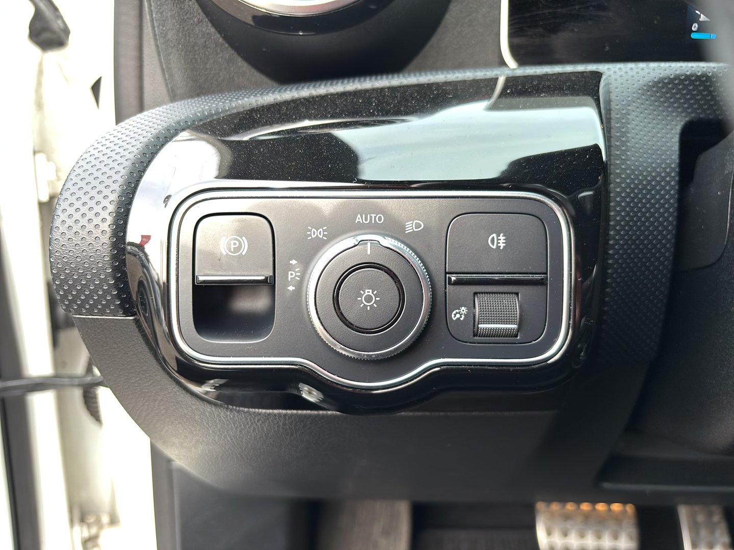 Mercedes A 220 d Aut. | Bild 11 von 25