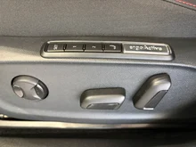 VW ID.7 Tourer GTX 4MOTION 250 kW Business in Gletscherweiß Metallic Dach Schwarz
