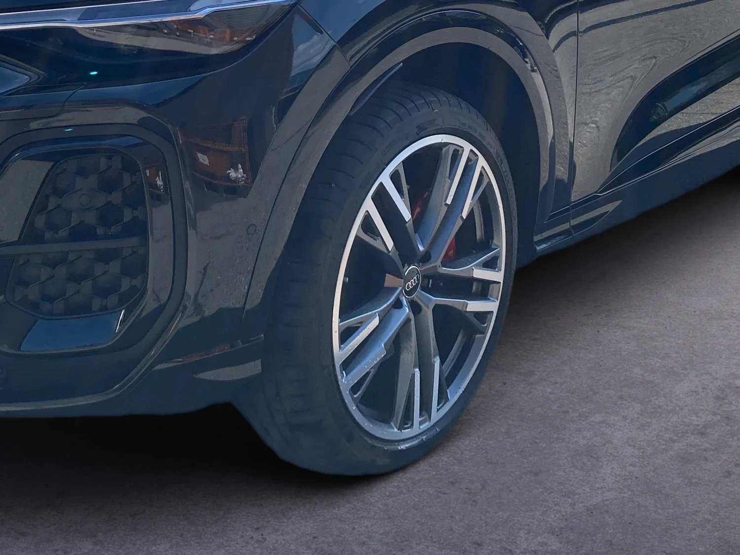 Bild eines Audi Q5 Sportback e-hybrid quattro 220 KW