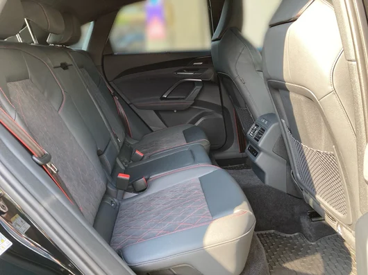 Bild eines Audi Q5 Sportback e-hybrid quattro 220 KW